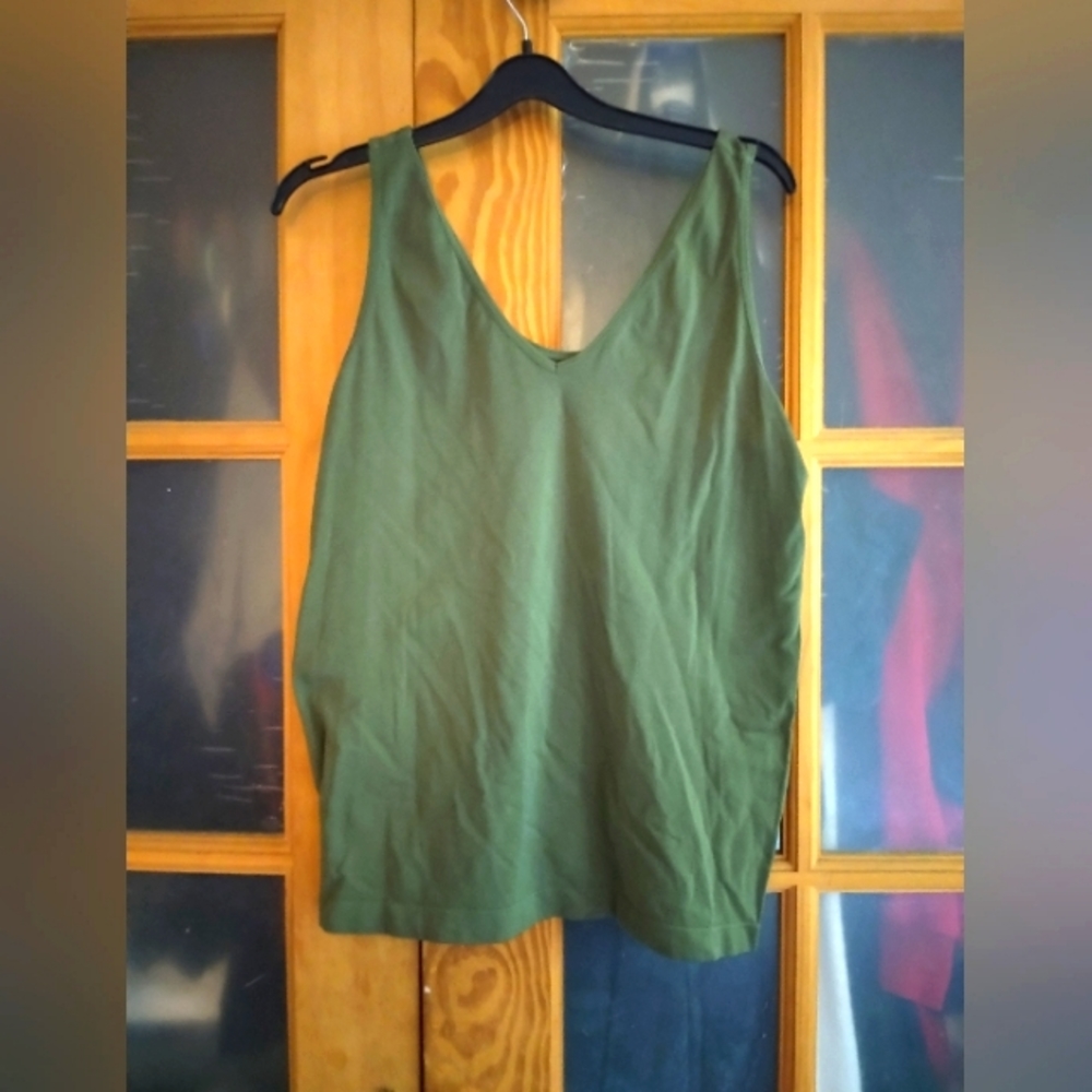Reversible tank top